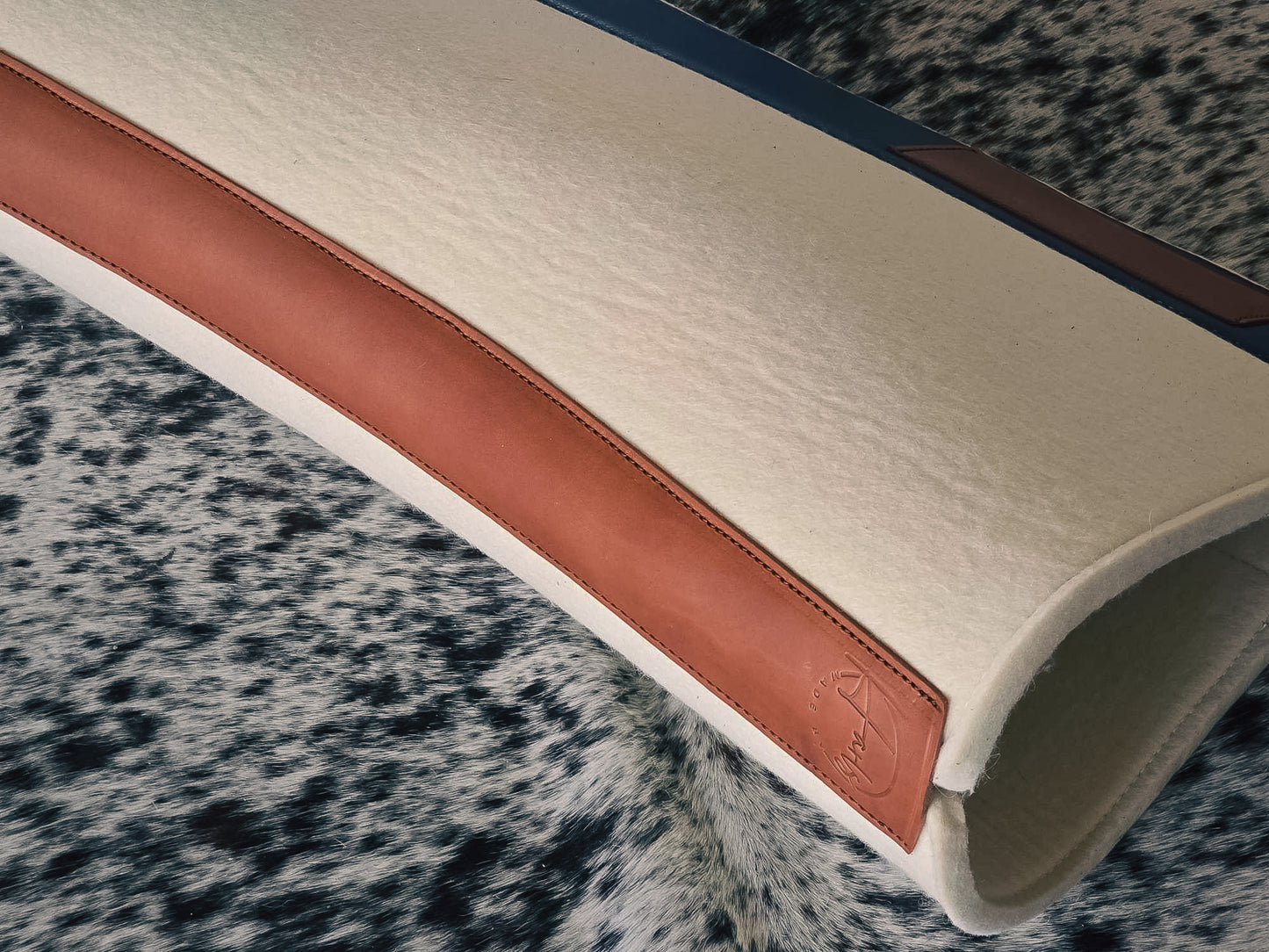 FULL CONTOURED SPINE WOOL FELT SADDLE PAD : 13mm - your choice of leather, fabric and felt