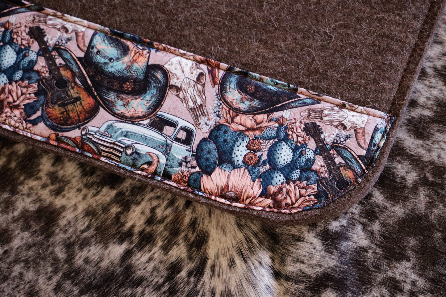 STRAIGHT SPINE WITH CLOVER CUTOUTS - YOUR CHOICE OF FABRIC/LEATHER/FELT & ENGRAVING