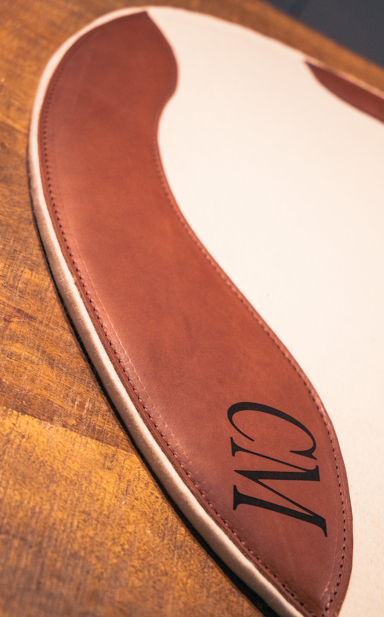 The Chloe - Leather feature, clover spine, 'apple' barrel shaped fender pad - 13mm or 18mm felt