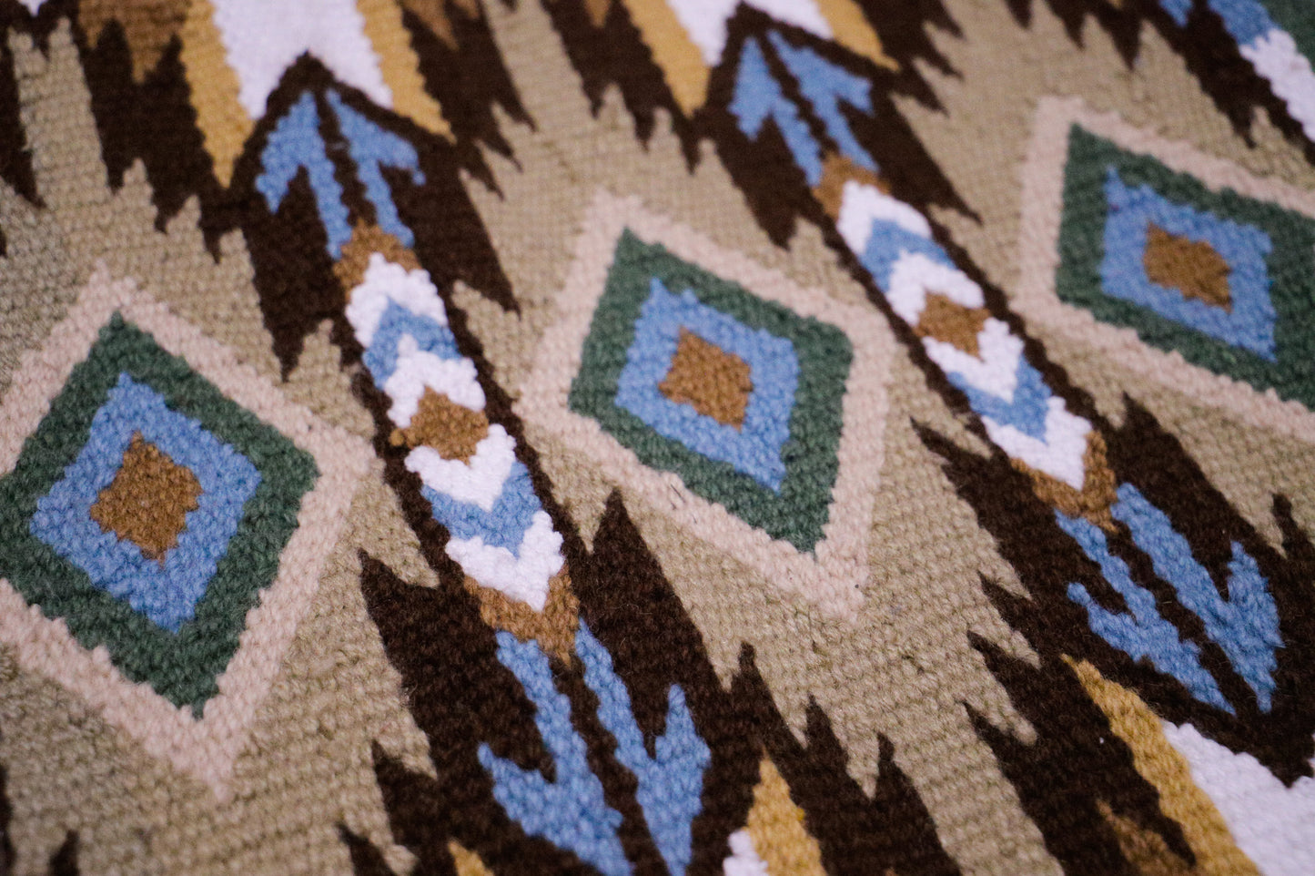 Handwoven blanket felt lined saddle pads, small wears - 18/19mm AND close contact 11/12mm