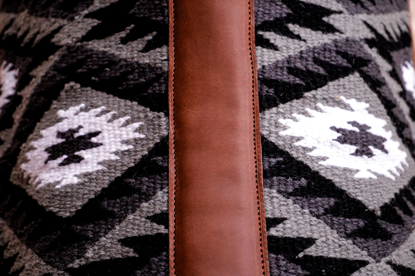 Handwoven blanket felt lined saddle pads, small wears - 18/19mm AND close contact 11/12mm