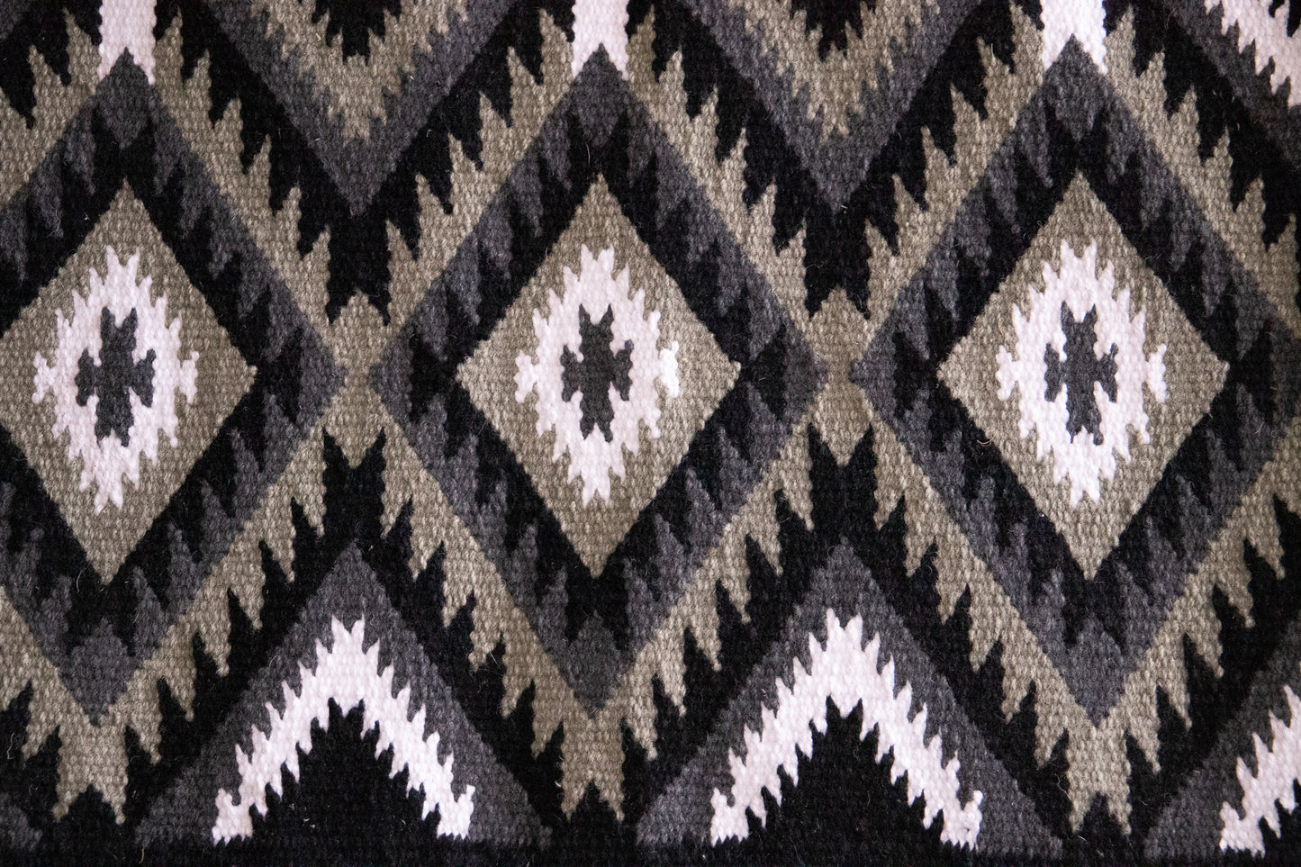 Handwoven blanket felt lined saddle pads, small wears - 18/19mm AND close contact 11/12mm