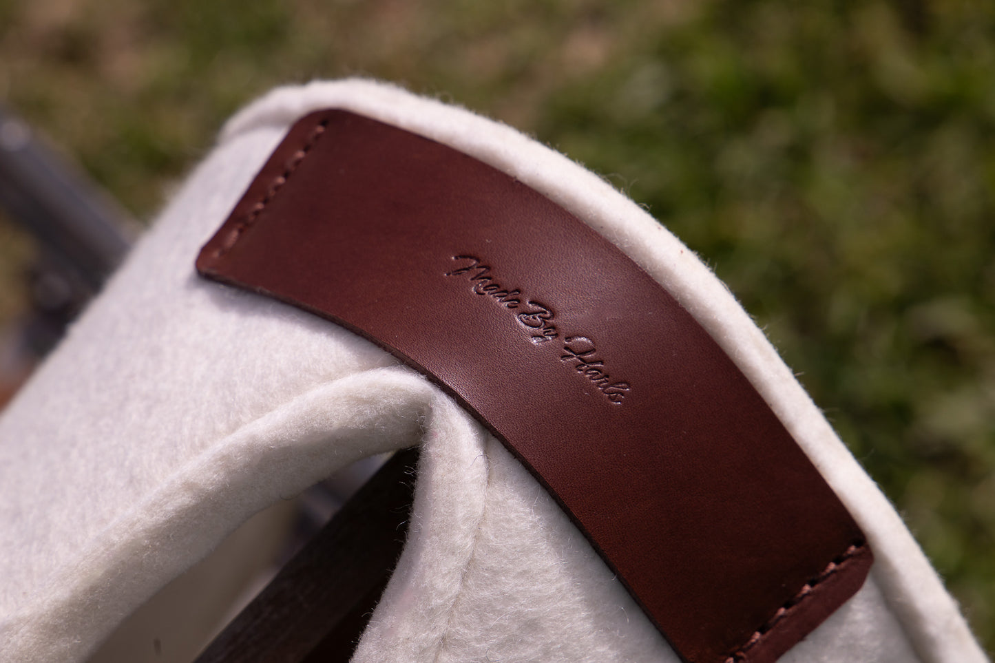 The 'Cut Out' wool felt pad - fender shape skirt