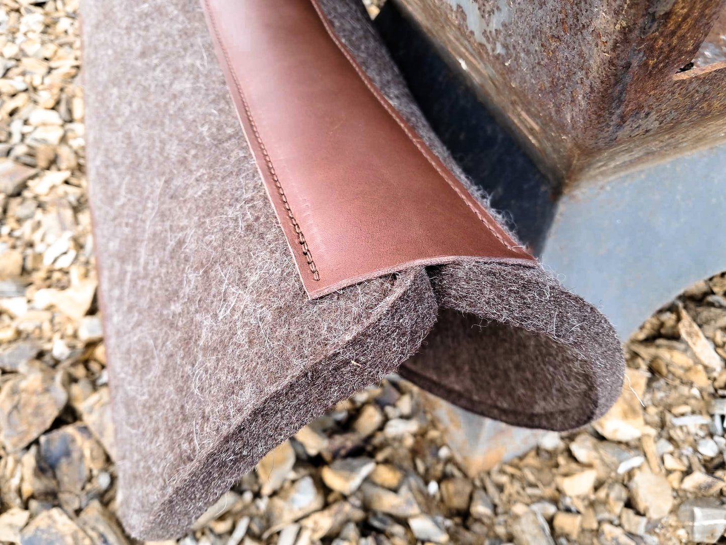 Leather feature, contoured spine, shaped fender pad - 13mm felt in choc, grey or cream