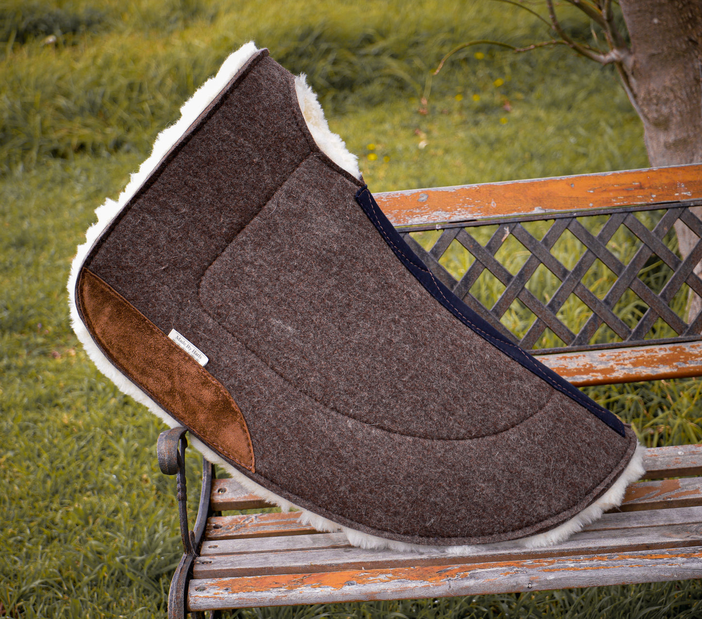 The 'Cut Out' wool felt pad with fleece underlay