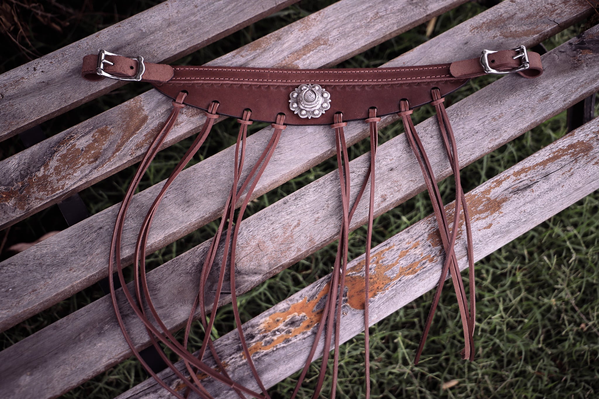 CHOC LEATHER FLYVEIL - Horse shoe concho