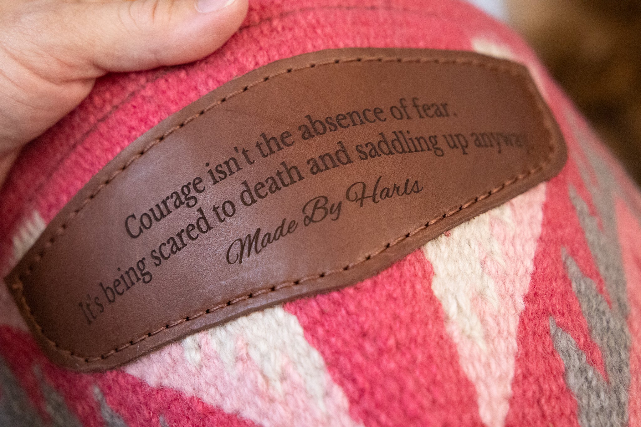 Minimalist blanket pad - Pink "Courage isn't the absence of fear..."