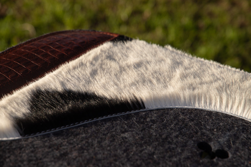 28 x 28 square hair on hide - White/black medium/long hair