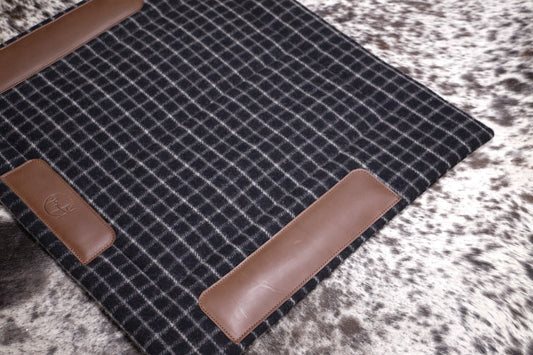 Ready made - close contact kersey - black and white check - Limited edition fabric!