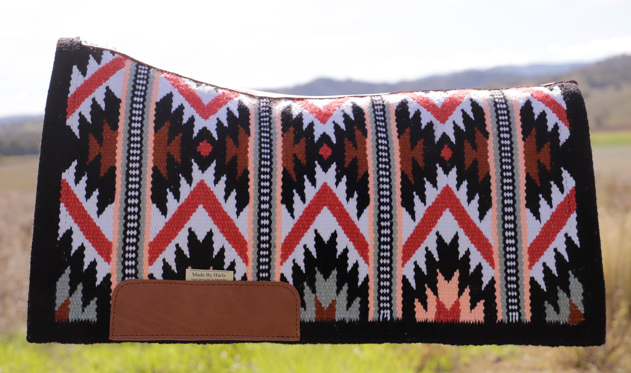 Ready made blanket pads - VARIOUS COLOURS - NZ Wool blanket pads with contoured leather spine