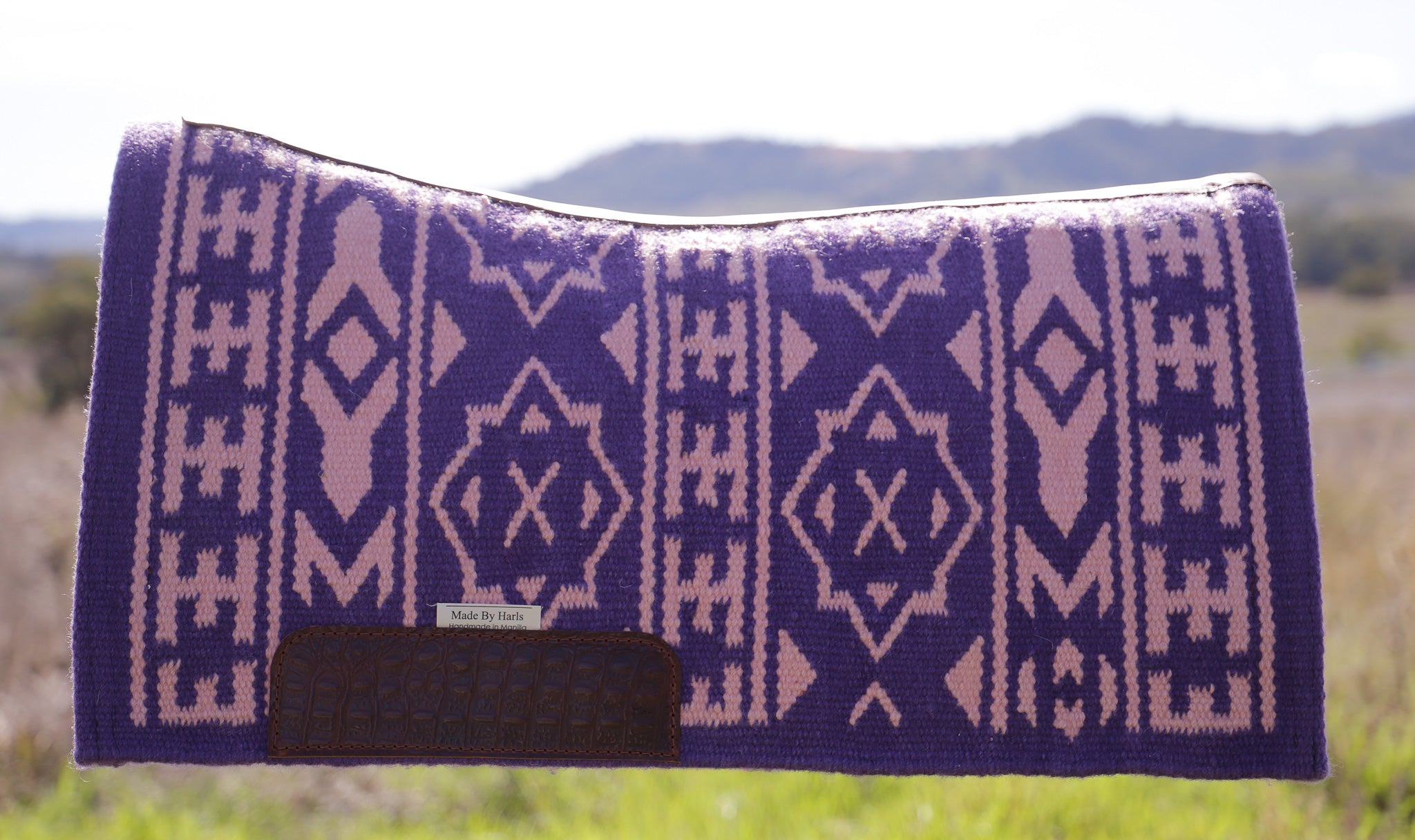 Ready made blanket pads - VARIOUS COLOURS - NZ Wool blanket pads with contoured leather spine