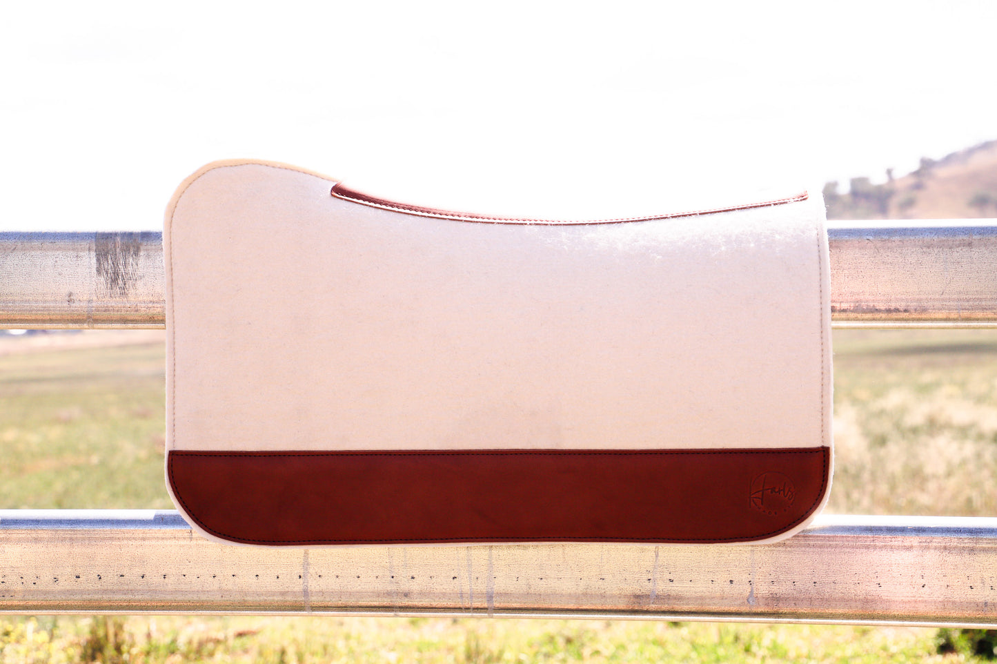 WOOL FELT SADDLE PAD : 17mm : CUTBACK WITHER, CONTOURED SPINE AND PERSONALISED