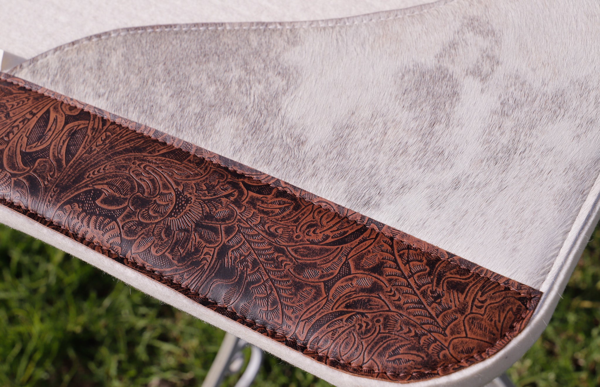Light brindle and floral embossed leather hair on hide - 17/18mm thickness