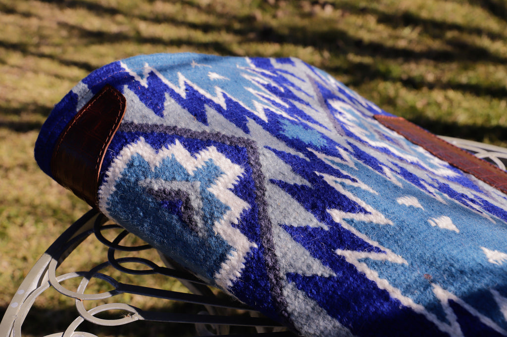 Minimalist blanket pads - Blues