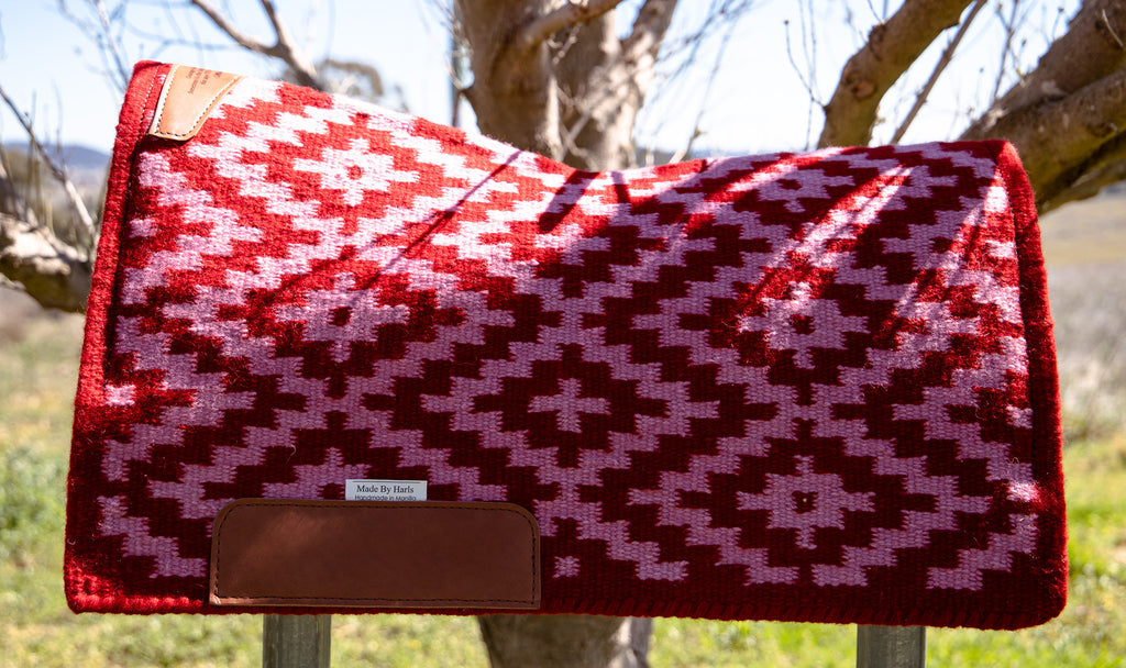Minimalist in Musk & Raspberry Red