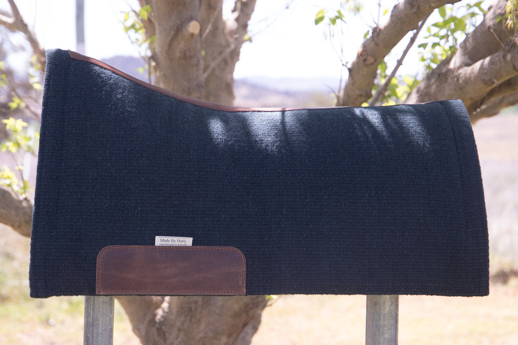 Classic series block colour blanket pad - Available in mountain blue, cowboy brown and black