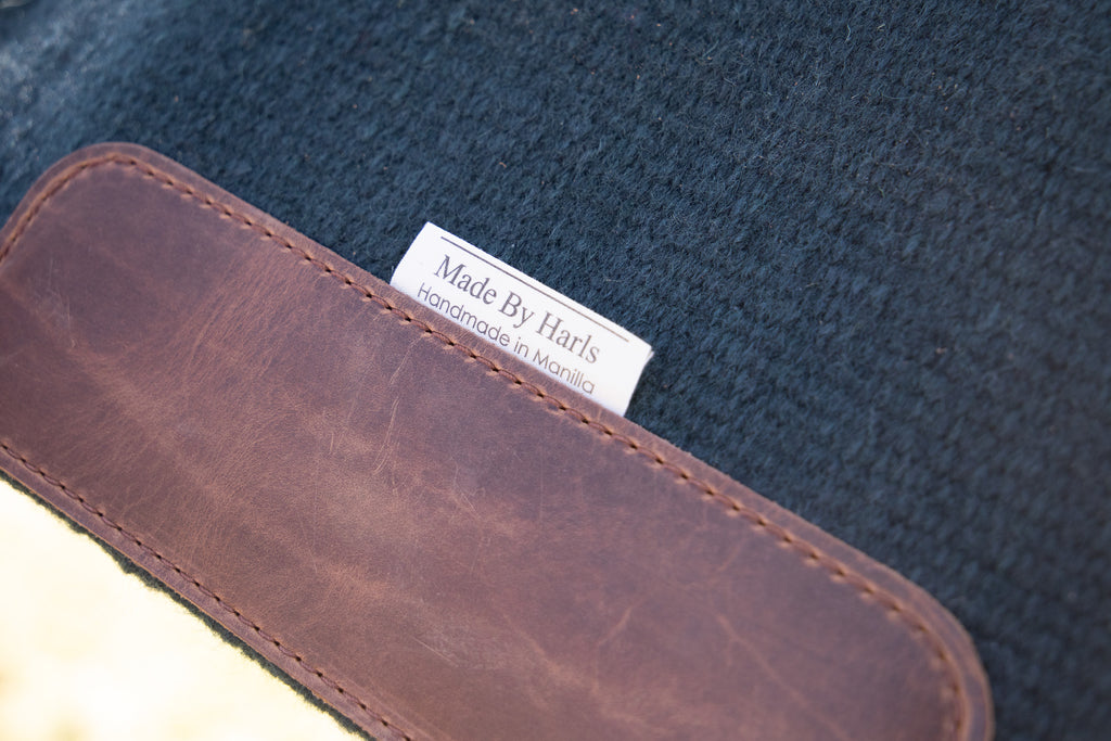 Classic series block colour blanket pad - Available in mountain blue, cowboy brown and black