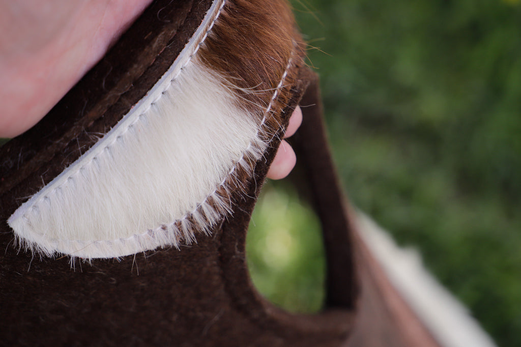 Choc marle hair on hide - 28 inch spine 12.7/13mm wool felt