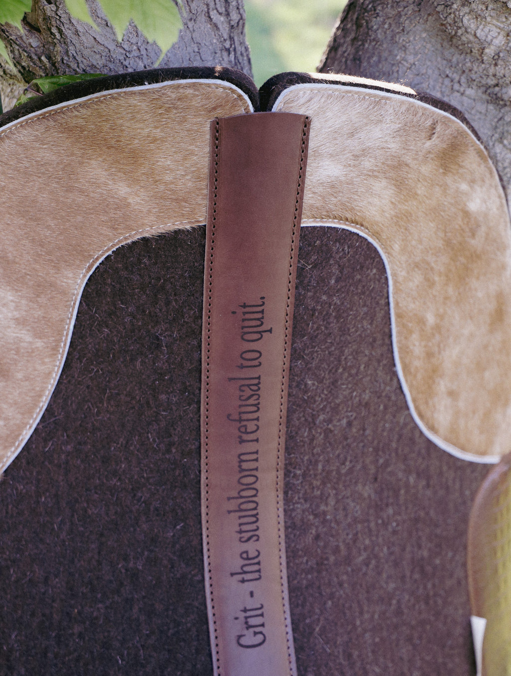 Caramel hair on hide - 12.7/13mm wool felt - 28 inch spine