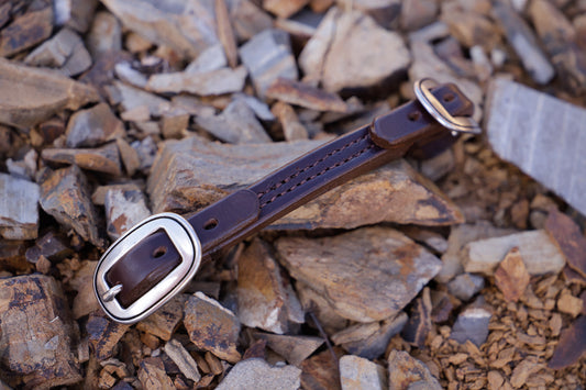 Bit hobble/curb strap