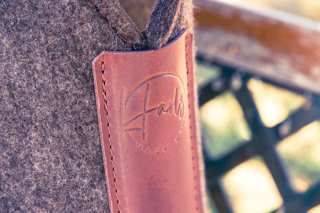 Half hide wither cut out