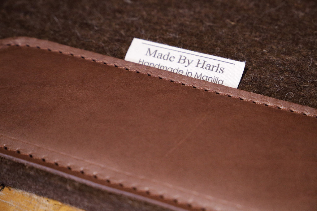 Corner emblem trophy pad