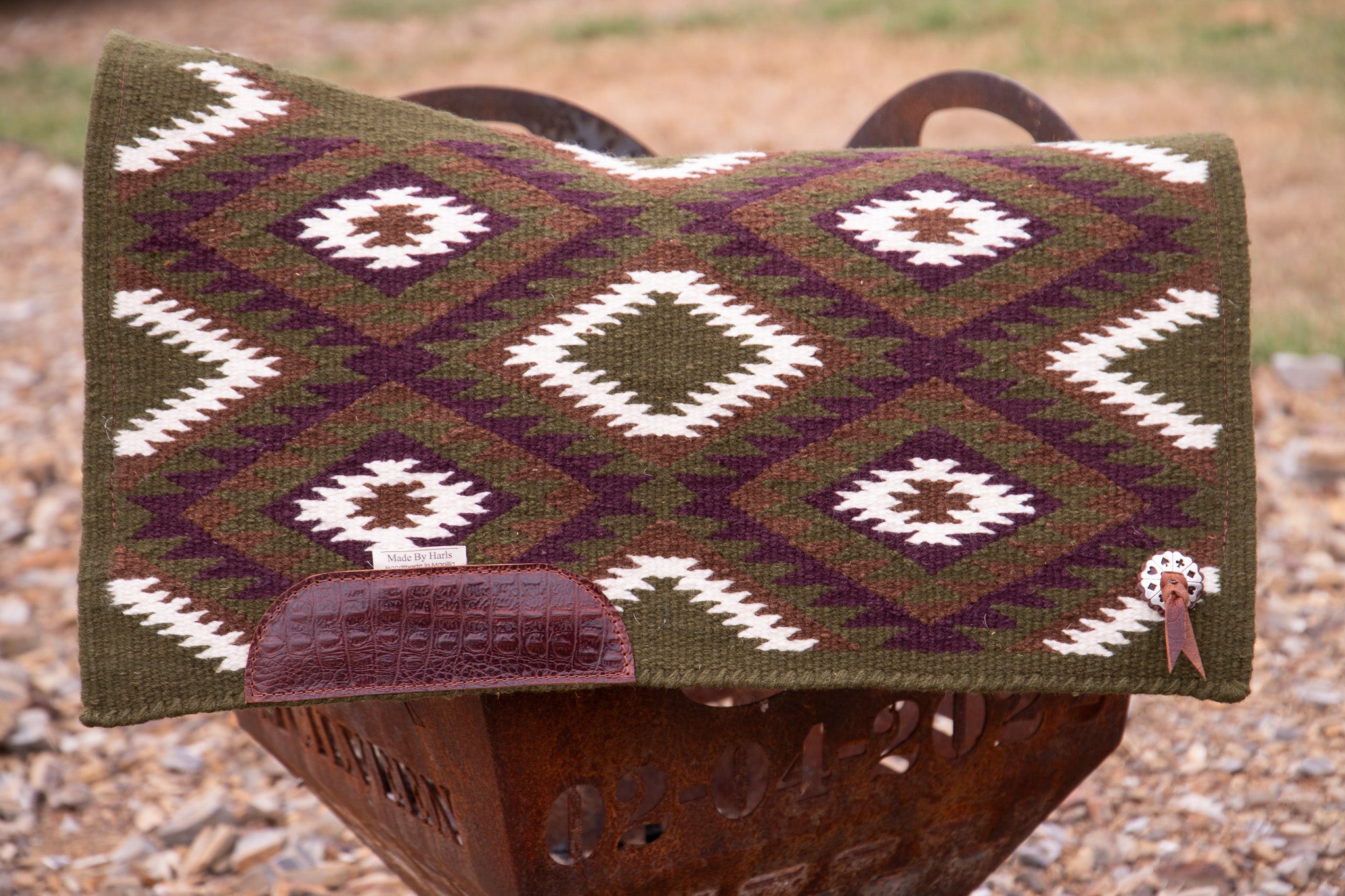 The Minimalist Handwoven NZ wool, felt lined blanket pad